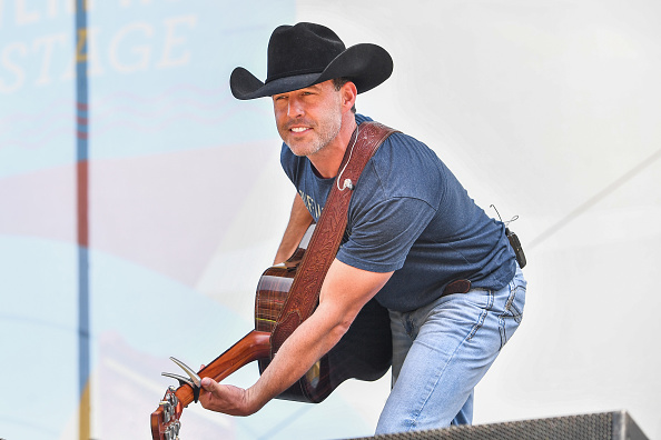 NASHVILLE, TN - JUNE 08:  (EDITORIAL USE ONLY) Aaron Watson performs during the 2018 CMA Music fest...