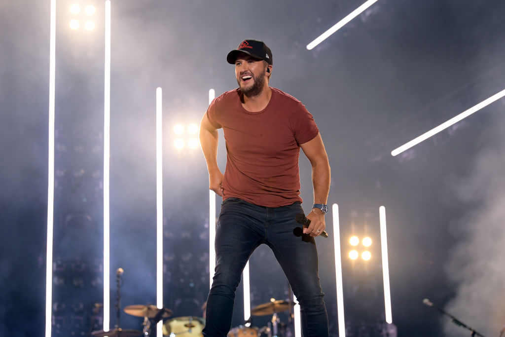 NASHVILLE, TENNESSEE - JUNE 09: (EDITORIAL USE ONLY) Luke Bryan performs on stage for day 4 of the ...