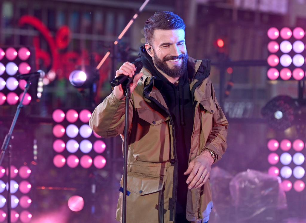 NEW YORK, NEW YORK - DECEMBER 31: Sam Hunt performs during the Times Square New Year's Eve 2020 Cel...