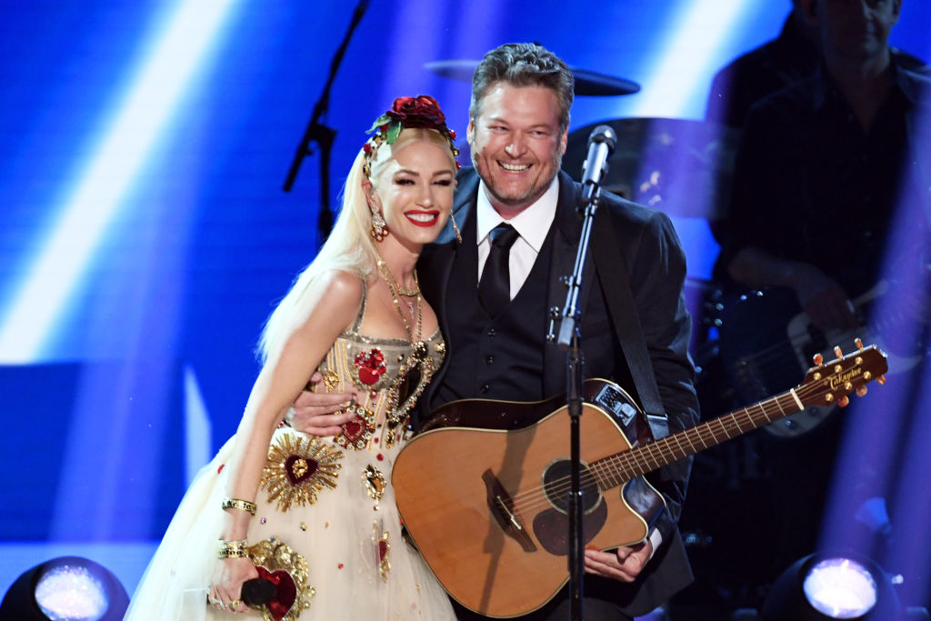LOS ANGELES, CALIFORNIA - JANUARY 26: (L-R) Gwen Stefani and  Blake Shelton perform onstage during ...