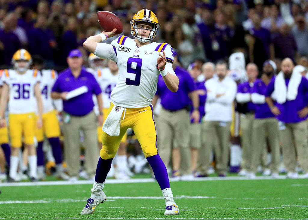 NEW ORLEANS, LOUISIANA - JANUARY 13: Joe Burrow #9 of the LSU Tigers throws a pass against Clemson ...