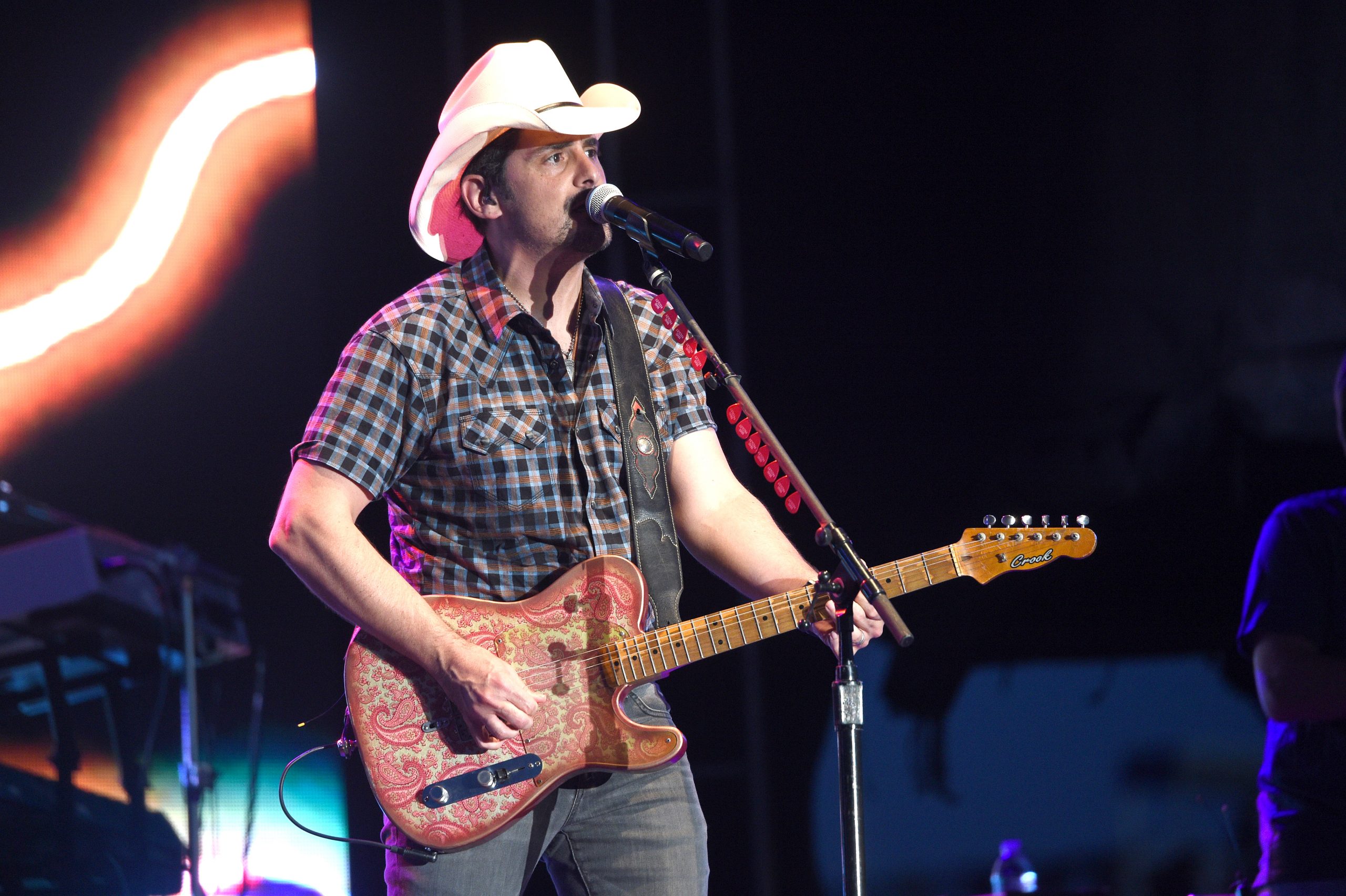 MARYLAND HEIGHTS, MISSOURI - JULY 10:   Brad Paisley performs at Live Nation’s first ever U.S. dr...