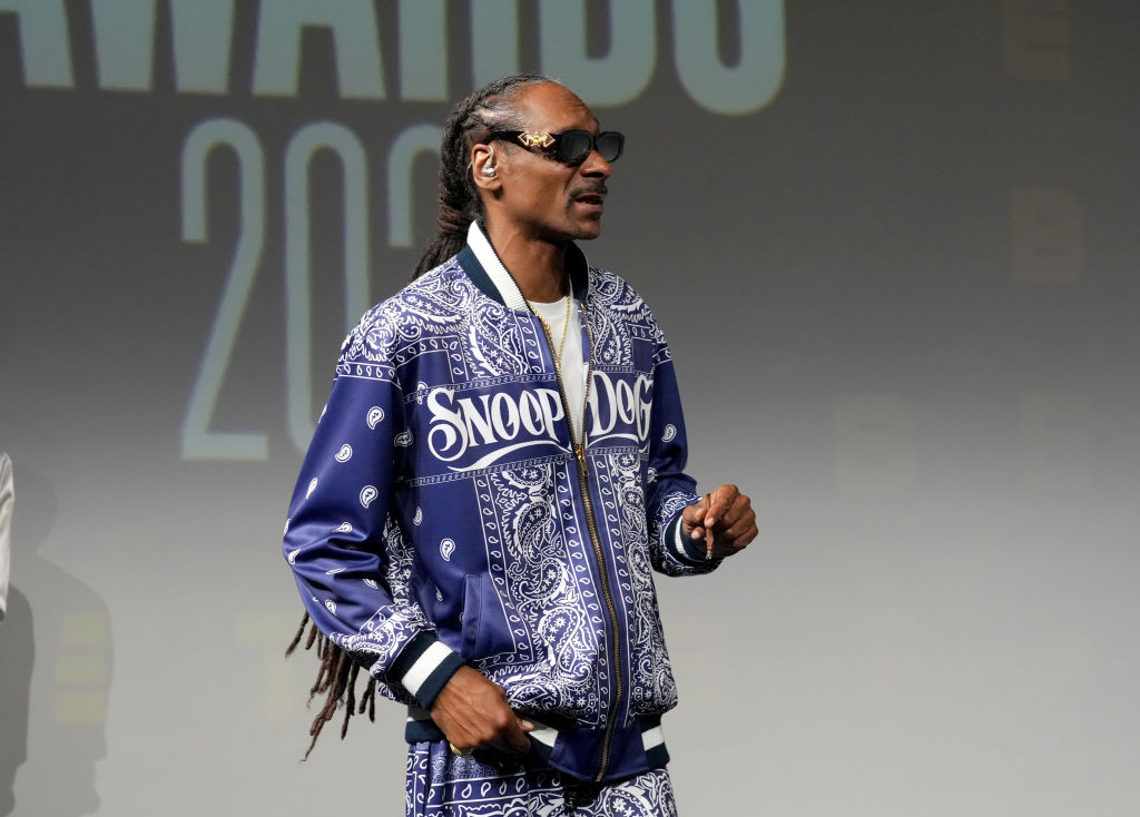 LOS ANGELES, CALIFORNIA - JUNE 24: Snoop Dogg performs onstage during the 106 & Park segment at...