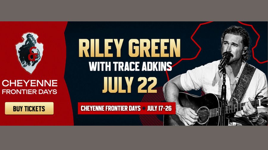 Riley Green...